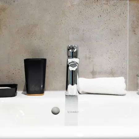 Apartman Hilltop - Noblessner District