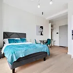 Hilltop - Noblessner District Apartman *